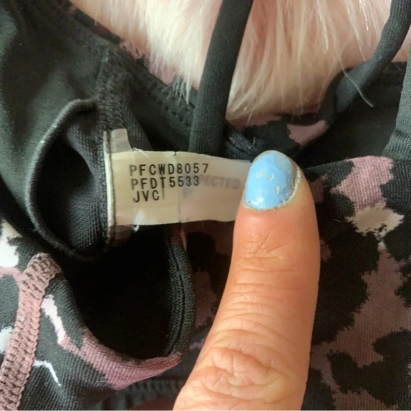 Calvin Klein sports bra - Picture 3 of 11